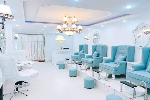 Thiết kế tiệm nail mang phong cách Châu Âu cực kỳ sang trọng